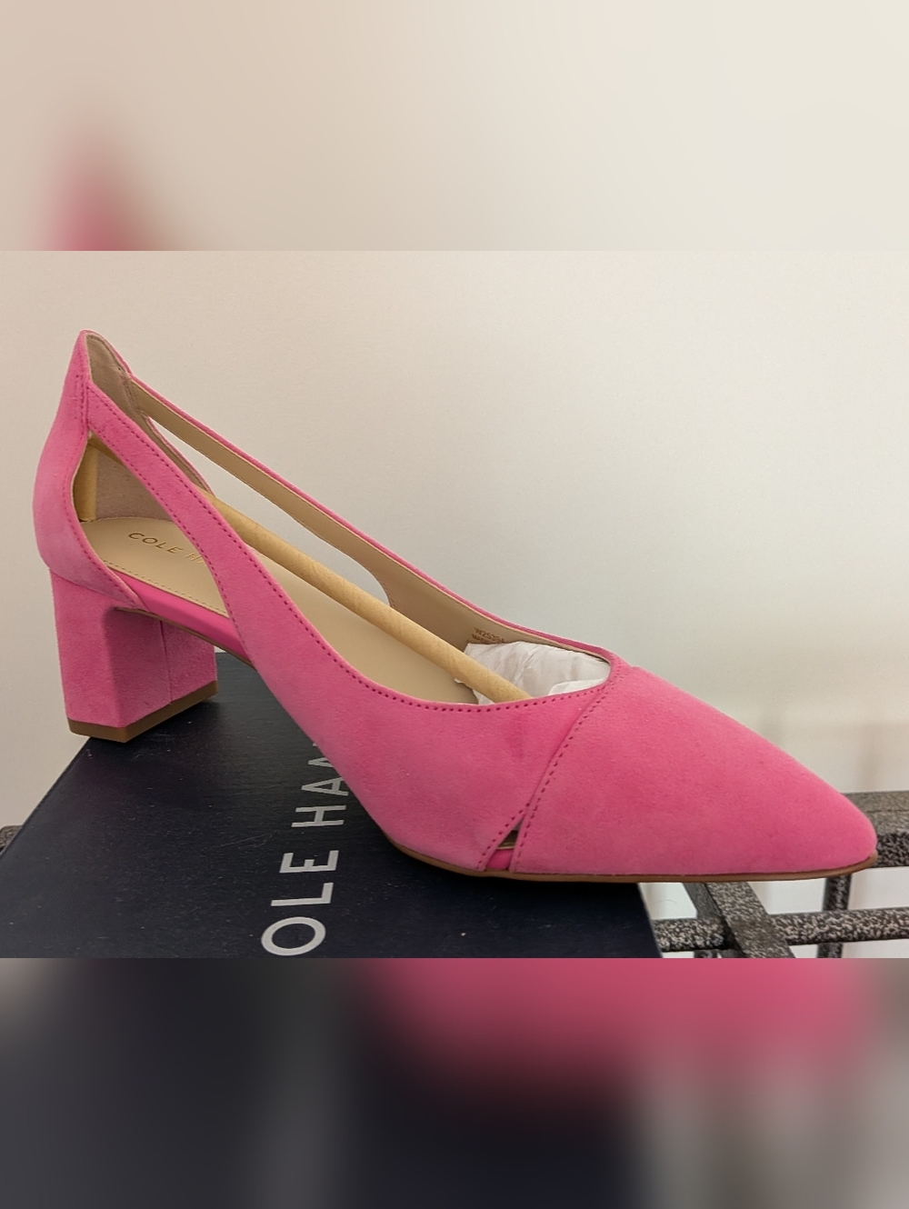 Cole Haan Elegant Caia Pump Suede Size 38.5 8 Open Side - Picture 2 of 10